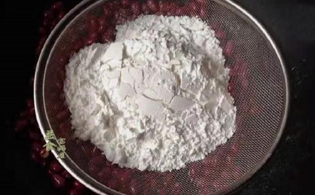 花生小零食的家常做法，香甜酥脆，简单3步就搞定，一口一个倍香
