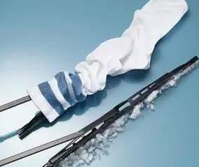 旧袜子这样一改造，你想不到有这么强的清洁能力