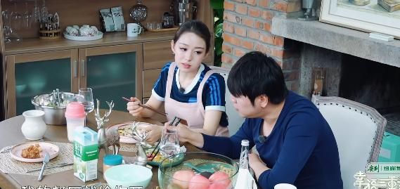 吉娜穿上德国传统服装，郎朗目不转睛，没有心思弹钢琴了