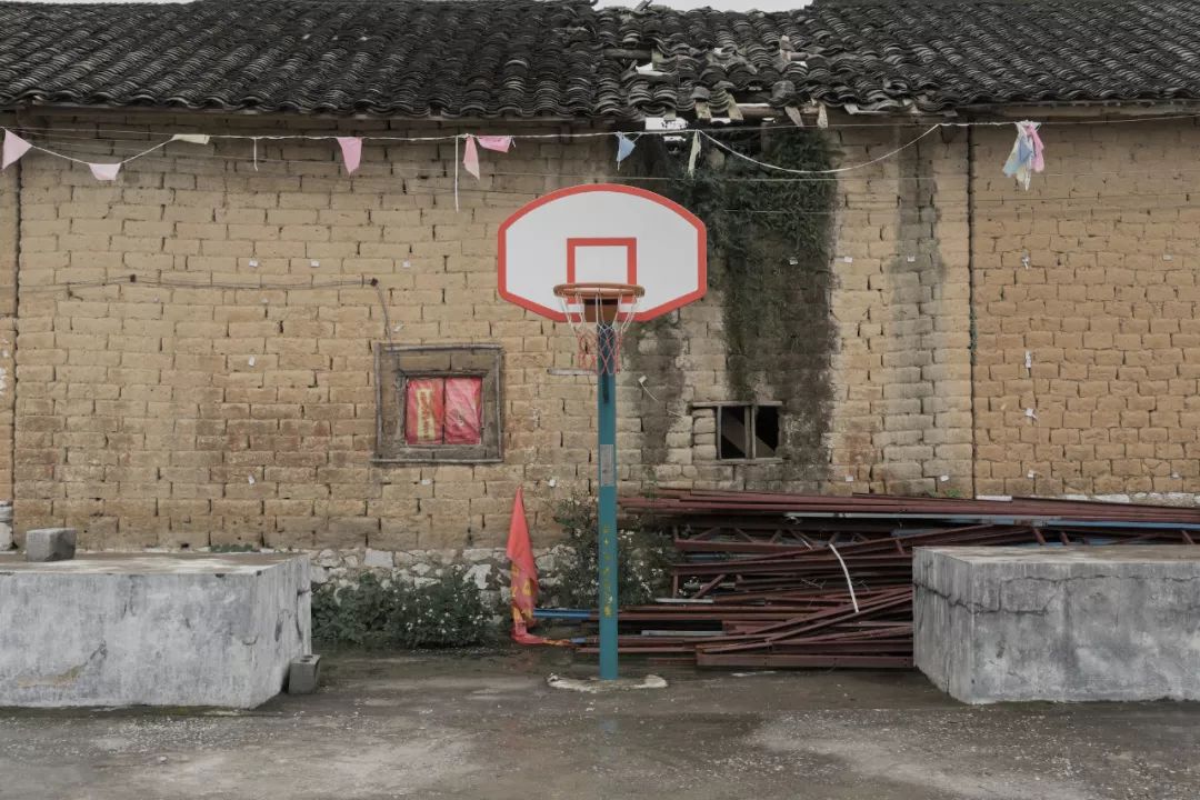聚焦乡村体育设施现状 | 2019丽水·黄远新个展