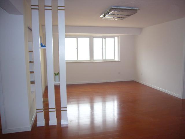 公婆花8万装修的新房,虽然衣柜有些土,不过还是很幸福!