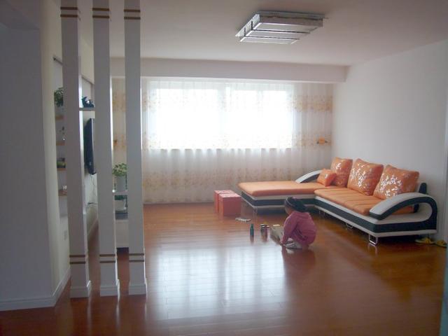 公婆花8万装修的新房,虽然衣柜有些土,不过还是很幸福!