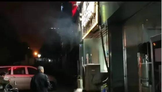 滁州一烧烤店因餐饮油烟直排污染被罚款10000元