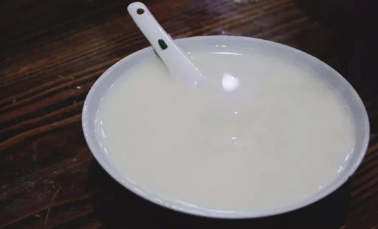 杭州夫妻辛苦25年，店铺火爆每天卖千份早点，却还是买不起房…
