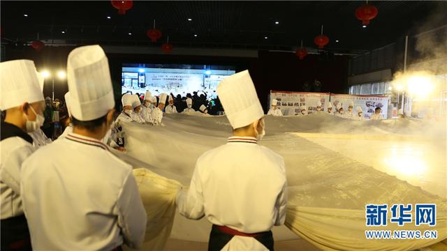 “中国最大豆腐”在云南呈贡制成 获上海大世界基尼斯认证