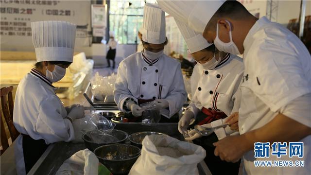 “中国最大豆腐”在云南呈贡制成 获上海大世界基尼斯认证