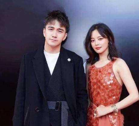 辛芷蕾拍摄内衣大片动作豪放，或受到彭于晏、李现的影响