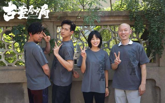 辛芷蕾拍摄内衣大片动作豪放，或受到彭于晏、李现的影响