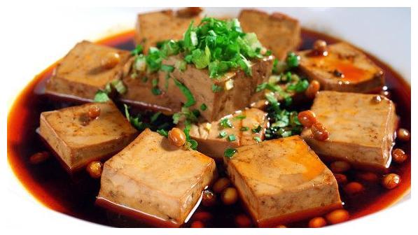 卤拌豆腐（成都＂红**壁＂餐饮有限公司招牌菜品）