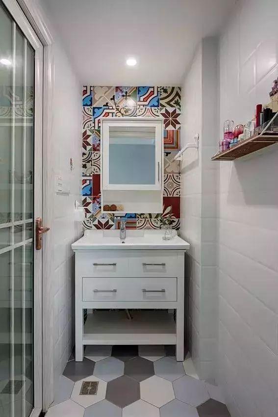 88㎡北欧两室一厅，浅色系十分治愈，最爱卫生间的花瓷砖