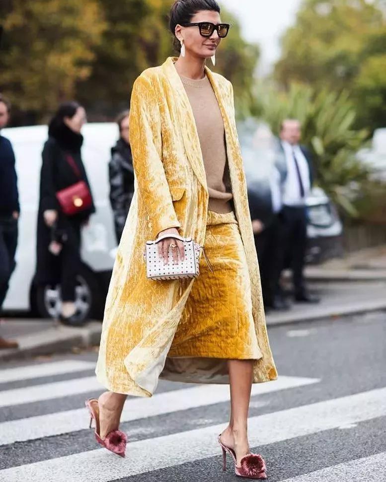 冷冬穿上这些面料,从此不做冻美人!