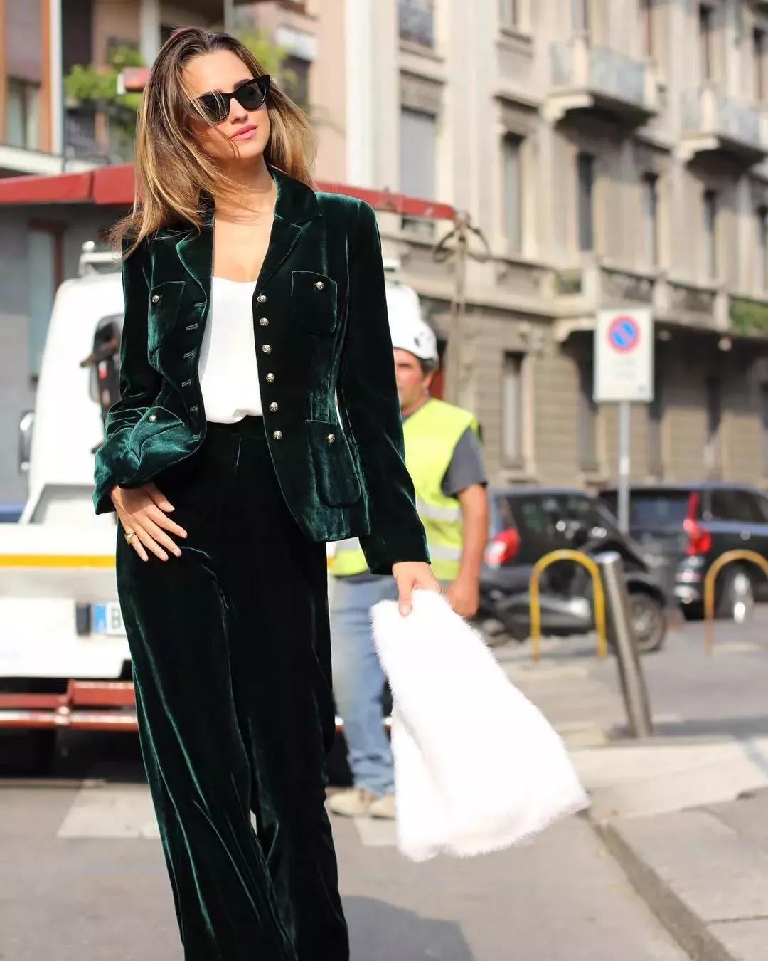 冷冬穿上这些面料,从此不做冻美人!