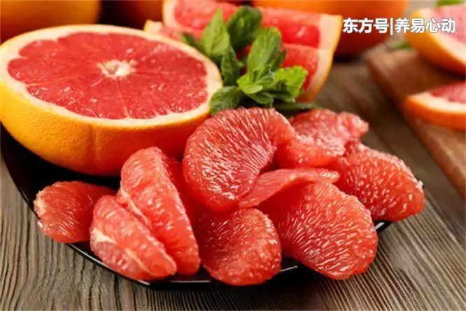 女性担心自己老太快,要坚持吃的食物,美容养颜、养护血管