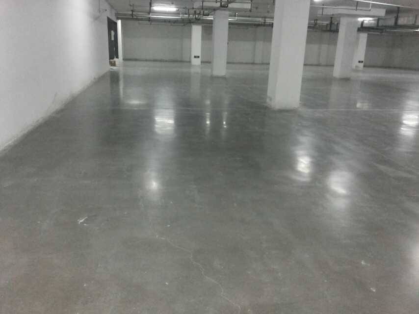 混凝土密封固化剂在地坪漆施工时能否解决增亮、防滑问题