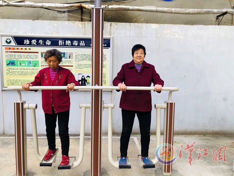 智能健身器材现身社区
