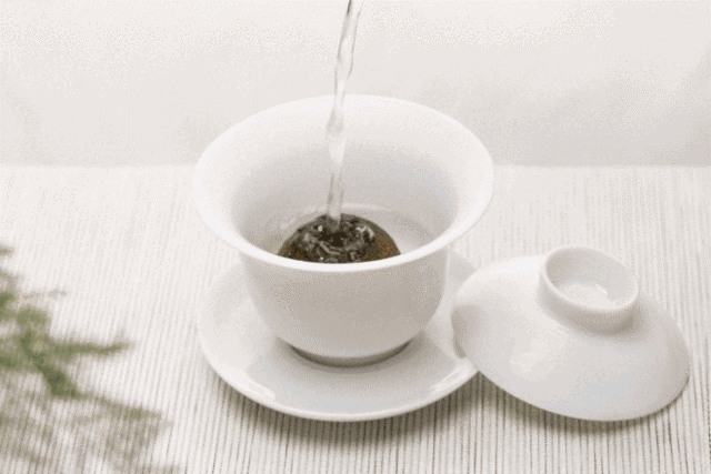 如果你还在喝奶茶，你就out了！这款茶比龙井、铁观音都要火