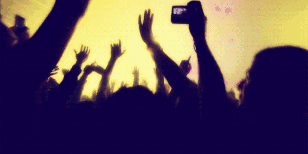 看宋佳的私服衣柜,各种时尚单品大集合,帅气随性是她的穿搭原则