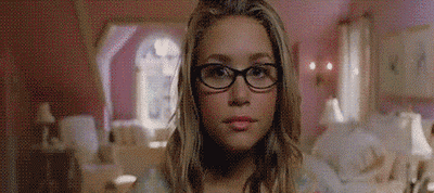 看宋佳的私服衣柜,各种时尚单品大集合,帅气随性是她的穿搭原则