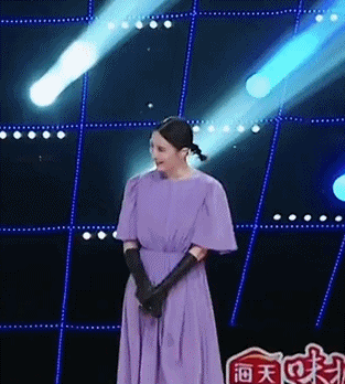 看宋佳的私服衣柜,各种时尚单品大集合,帅气随性是她的穿搭原则