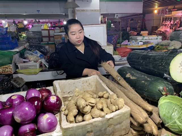 “钟幺爷“餐饮，请还钱！供应商：拖欠货款数万元，法院判了也不还！