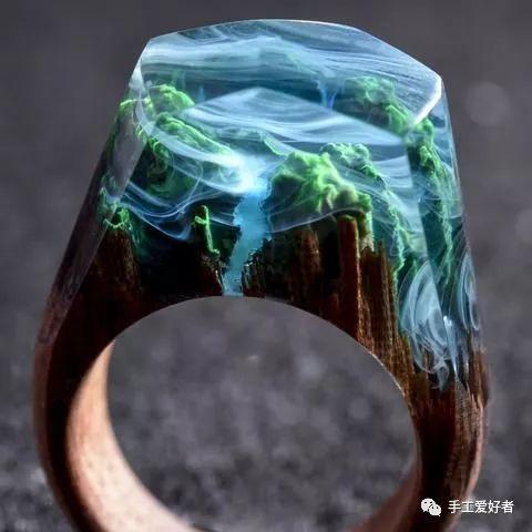 神秘深林｜木与树脂的缠绵史诗