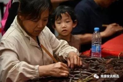 家具科普：紫檀不紫，刺猬扎手！
