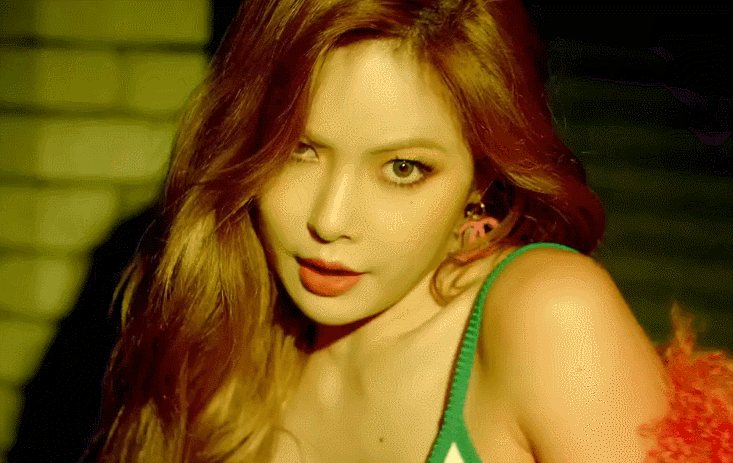 谁说针织开衫是衣柜里的龙套单品?针织开衫这样穿,优雅有气质