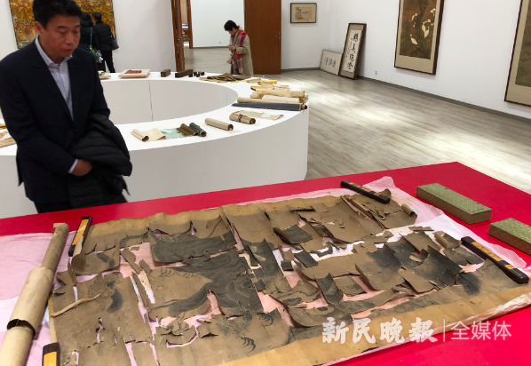 陈家泠陈亮父子合作 把家具打造成中国式装置艺术