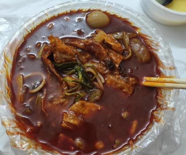 螺蛳粉凭什么成为广西最出名的特产？深圳一条街有7家店生意火爆