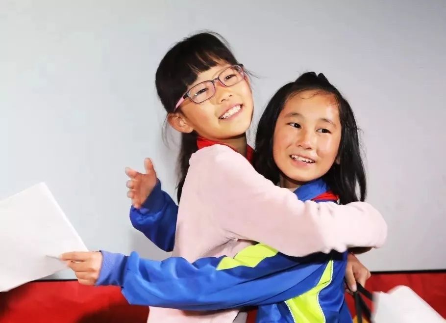 《1031大家帮有爱同享》——《爱的小手套》
