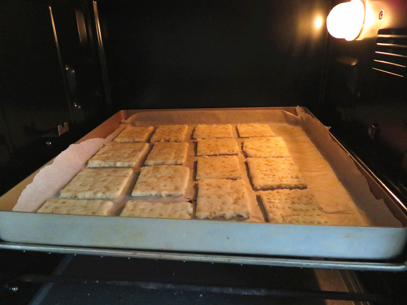 这饼干孩子带去学校被抢光，又香又酥，同学都问在哪儿买的！