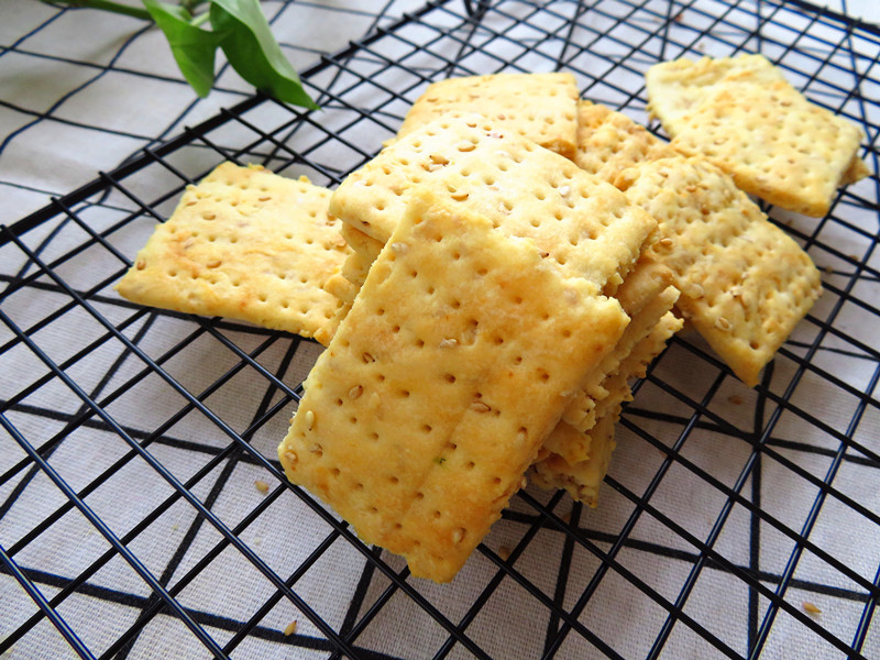 这饼干孩子带去学校被抢光，又香又酥，同学都问在哪儿买的！