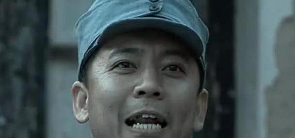 亮剑中张大彪天天吃牛肉罐头，为何李云龙从来不吃，网友：太精明