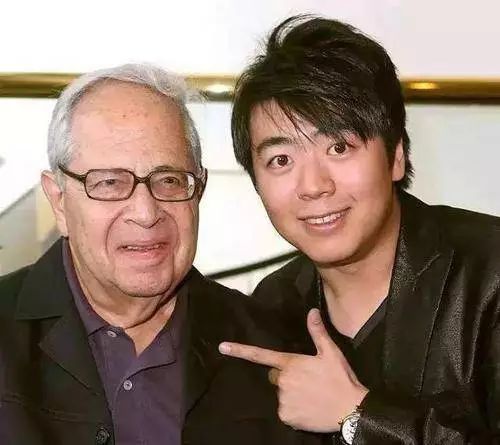 17岁惊叹欧洲，30岁成为全世界最伟大的钢琴家，他才不是你以为的郎朗