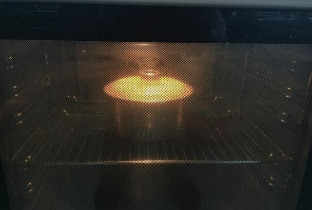 其实没有那么难，看我如何用最家常的原料做最完美的戚风蛋糕