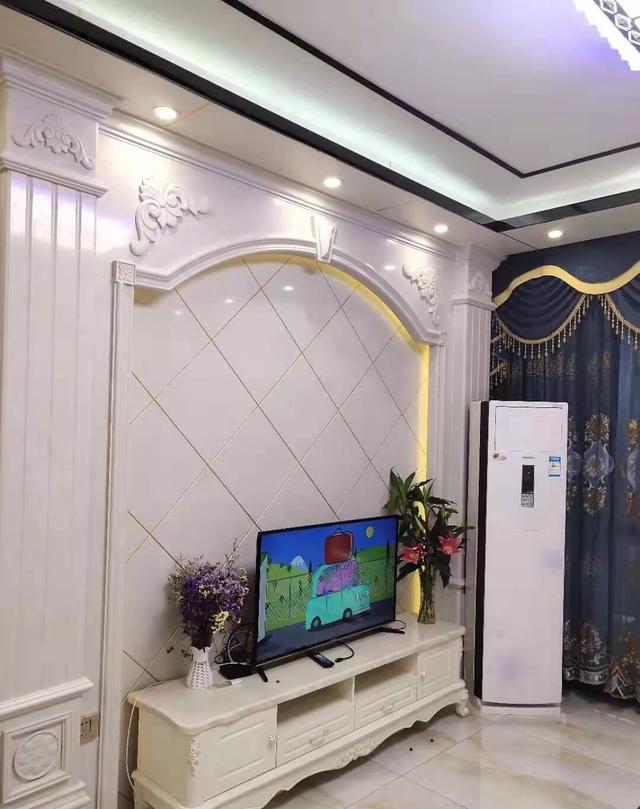 装了3个月的新房总算完工，老公亲手做水刀拼花，欧式效果真好看