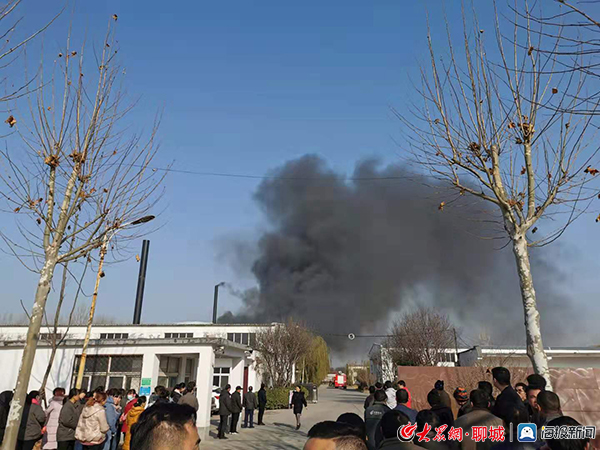 突发｜聊城开发区一塑胶制品公司发生火灾事故