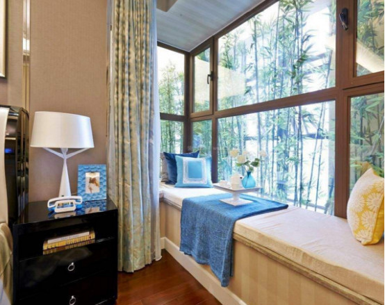 头一次见飘窗用这种材料装修，太聪明了，比铺大理石好看多了