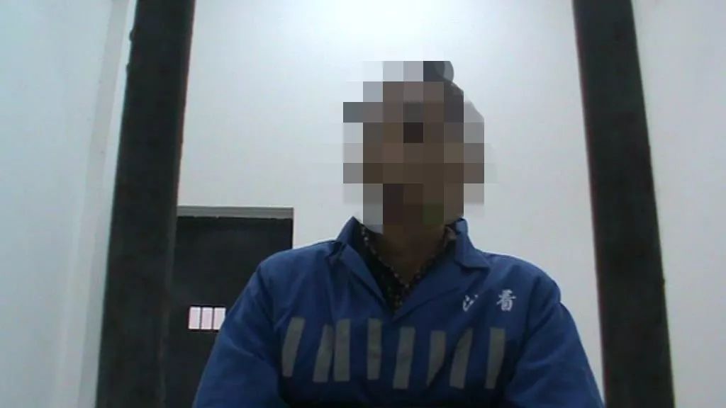 乐山一男子怀疑妻子有外遇，竟拿钢管怒打“情敌”！下手太狠了！
