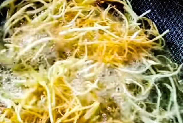 超好吃家庭小拌菜，三丝和炸花生简单一拌，酸甜可口爽到脚