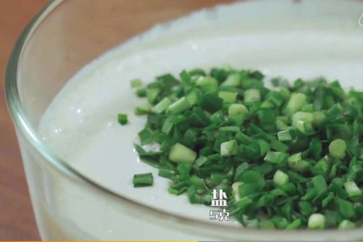 大豆大米做小油饼，做起来简单方便，超级好吃哦！