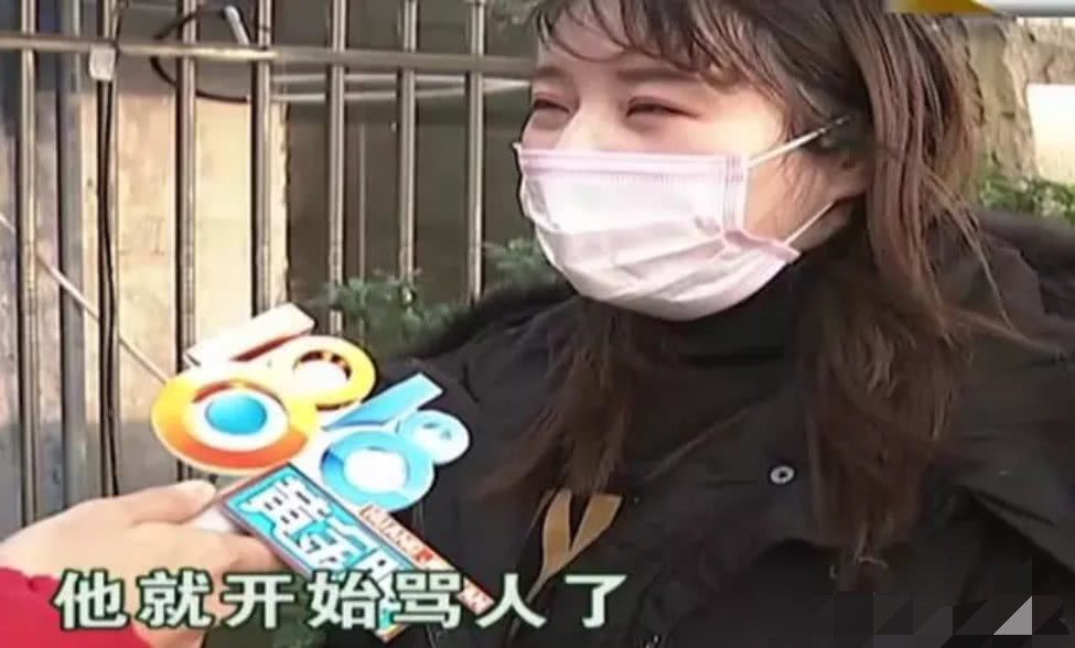 女子网购1200元零食，快递员告知无法送达，怒曝光：他骂人