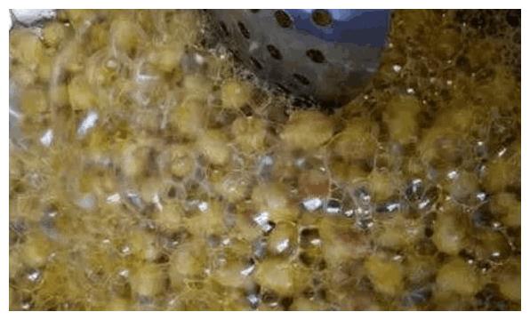 如此做的下酒菜很好吃，简单易学，只用鸡蛋跟花生米！