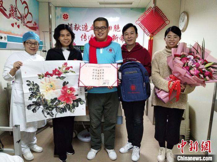 河北钢铁工人“捐髓”抓“猪尾” 爱心种子迎希望