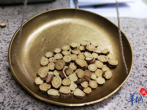 学一招最简单有效的脾胃养护法,用它泡水喝!