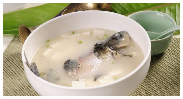 美食推荐:鲫鱼豆腐汤,香菇鱼片粥,蜂蜜糖酥花生的做法
