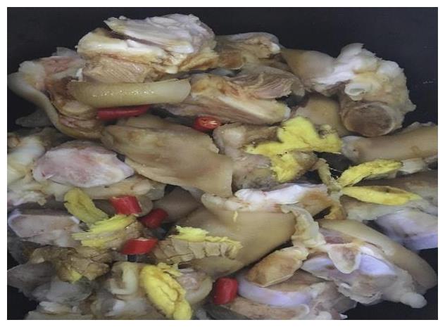 教你做大豆焖猪蹄，营养丰富肥而不腻，一盘都不够吃！