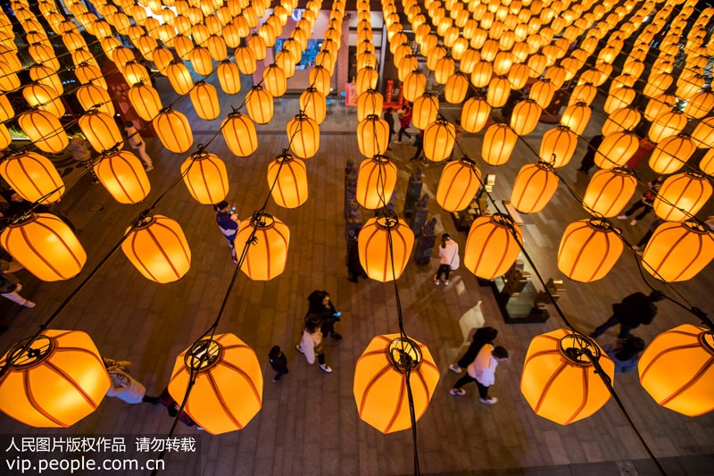 重庆：迎春灯饰点亮山城--图片频道--人民网