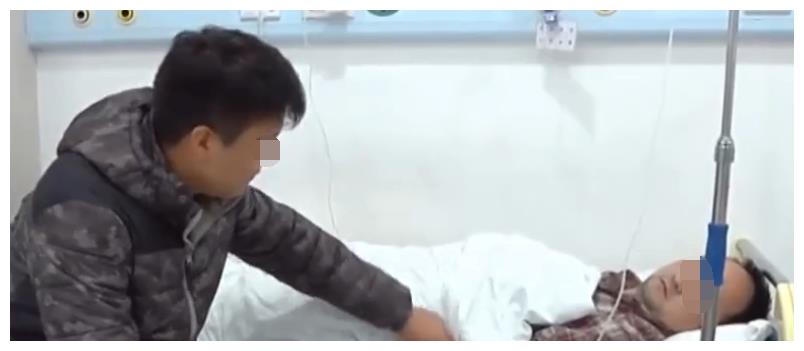 儿子智力有障碍，收废品时竟被人暴揍，母亲出面询问竟又被打倒！