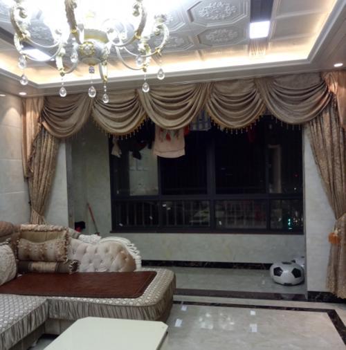 准媳妇看到婚房背景墙被老妈装成这样，大吵一架说不结婚了！